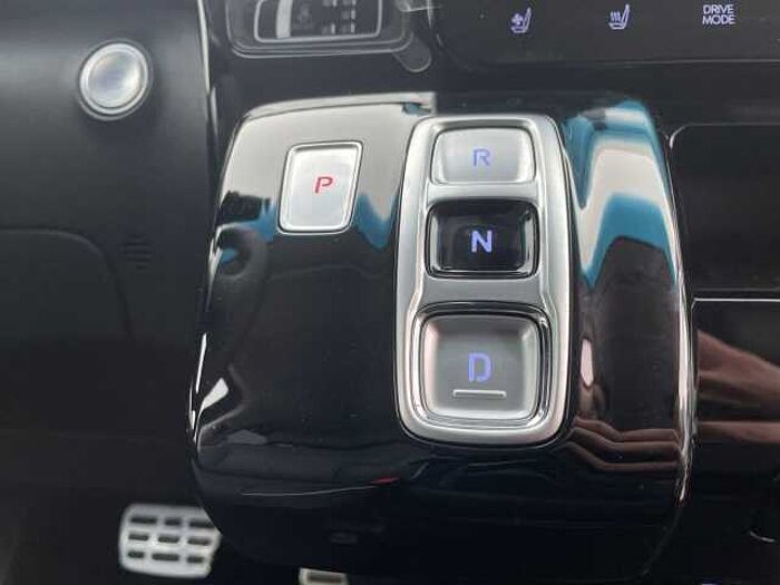 Hyundai STARIA 1.6 T-GDI Signature 7-Sitzer