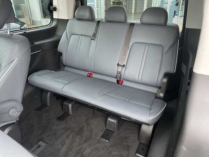 Hyundai STARIA 1.6 T-GDI Signature 7-Sitzer