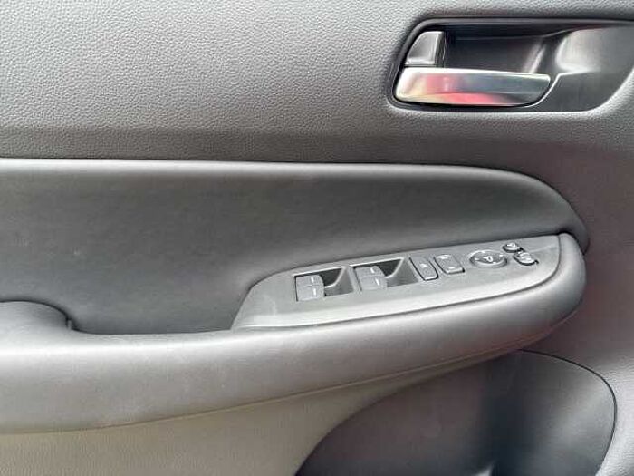 Honda Jazz Hybrid 1.5 e:HEV Crosstar Advance Rückfahrkamera Einparkhilfe v+h