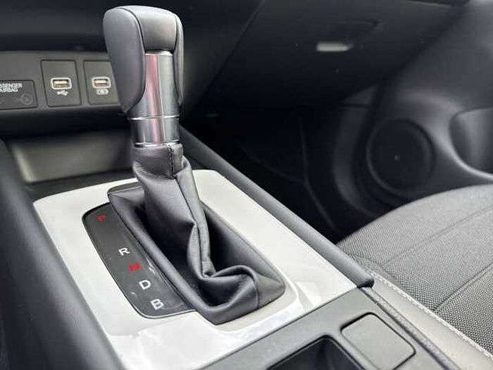 Honda Jazz Hybrid 1.5 e:HEV Crosstar Advance Rückfahrkamera Einparkhilfe v+h