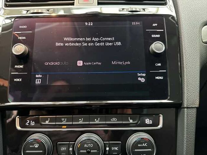 Volkswagen Golf Variant 1.0 IQ. DRIVE DSG Aut. *AHK*ACC TEMPOMAT! *