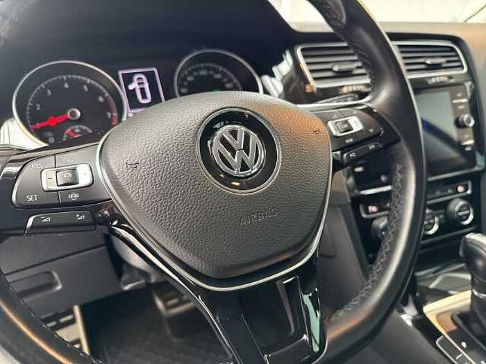Volkswagen Golf Variant 1.0 IQ. DRIVE DSG Aut. *AHK*ACC TEMPOMAT! *
