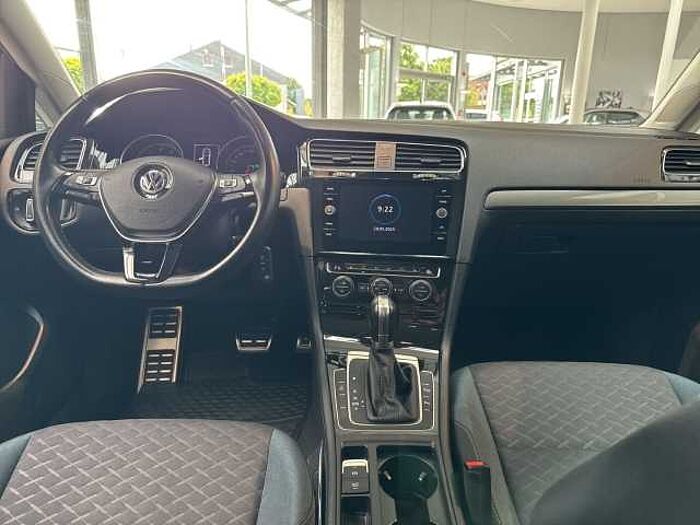 Volkswagen Golf Variant 1.0 IQ. DRIVE DSG Aut. *AHK*ACC TEMPOMAT! *