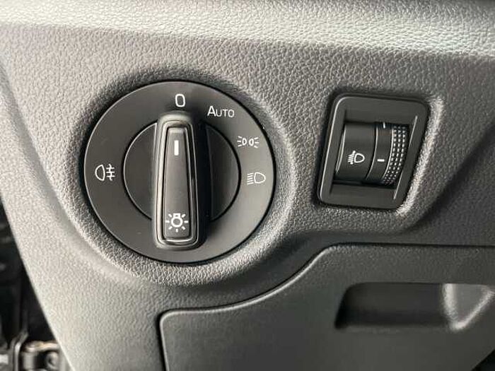 SKODA Kamiq Selection EU6d 1.5 TSI Blackline DSG AHK