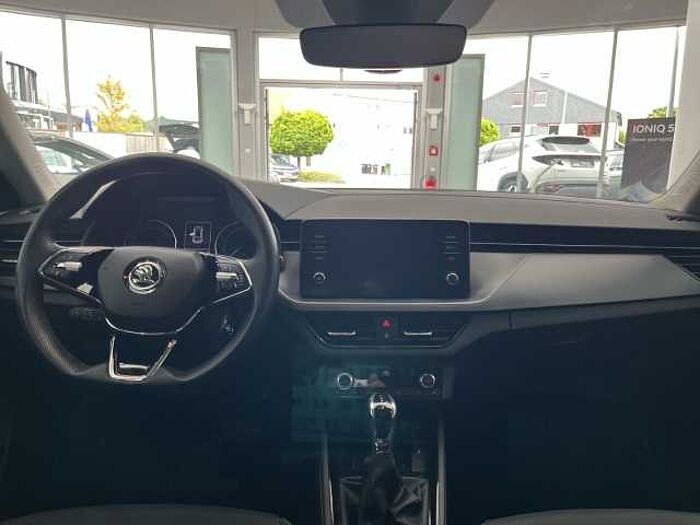 SKODA Kamiq Selection EU6d 1.5 TSI Blackline DSG AHK