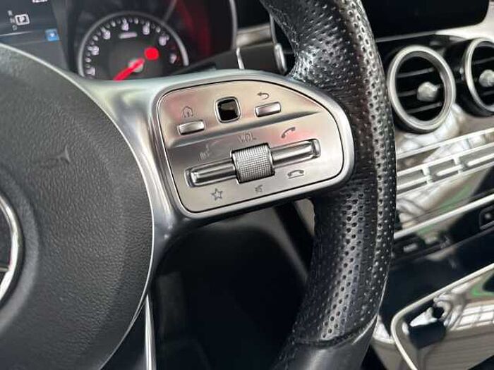 Mercedes-Benz C 200 Cabrio AMG-Line *AKUSTIK VERDECK!*