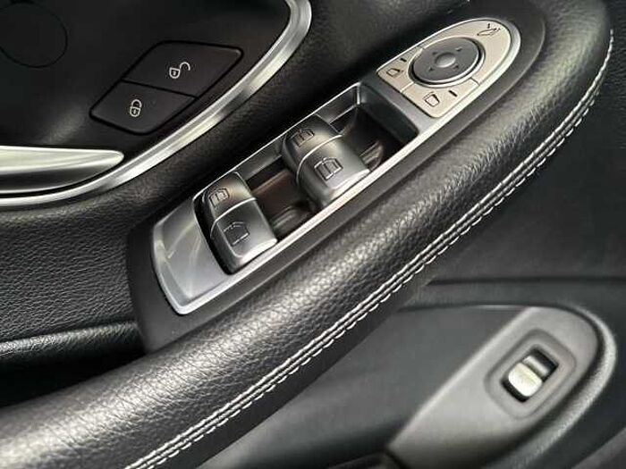 Mercedes-Benz C 200 Cabrio AMG-Line *AKUSTIK VERDECK!*