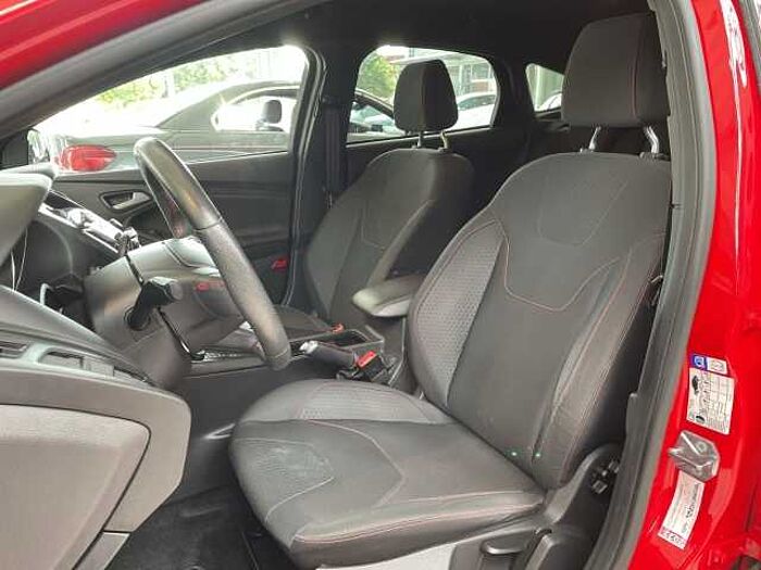 Ford Focus 1.0 ST-Line Beheizbare Frontscheibe