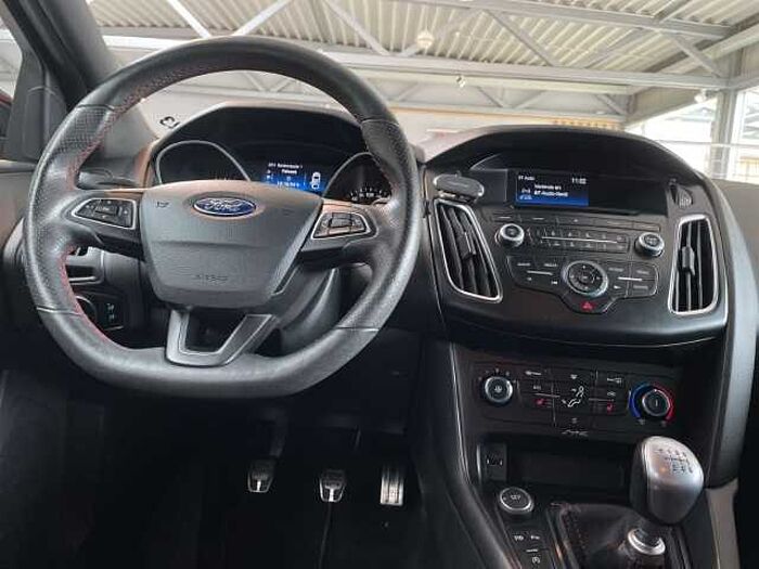 Ford Focus 1.0 ST-Line Beheizbare Frontscheibe