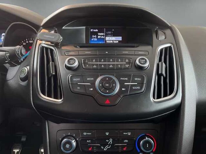 Ford Focus 1.0 ST-Line Beheizbare Frontscheibe