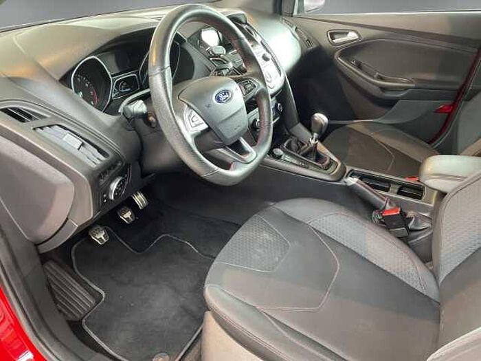 Ford Focus 1.0 ST-Line Beheizbare Frontscheibe