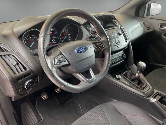 Ford Focus 1.0 ST-Line Beheizbare Frontscheibe