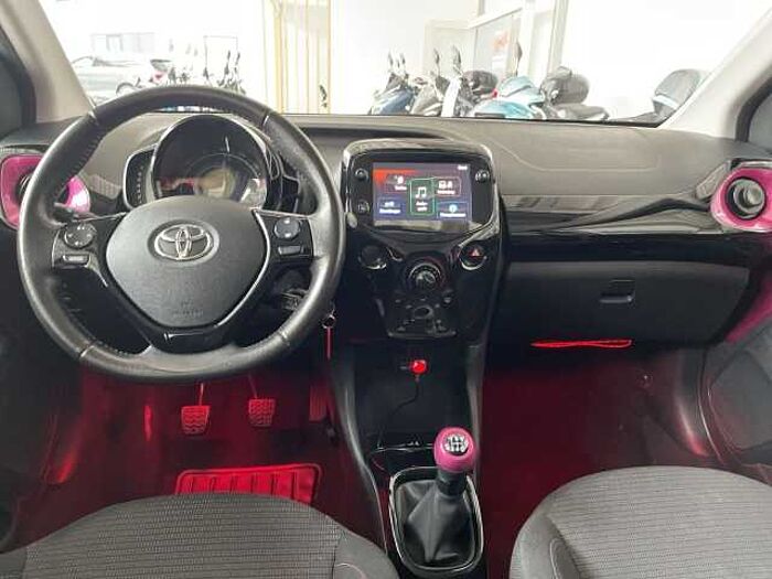 Toyota Aygo 1.0 x Final Navi Rückfahrkam. Tempomat