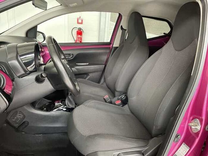 Toyota Aygo 1.0 x Final Navi Rückfahrkam. Tempomat