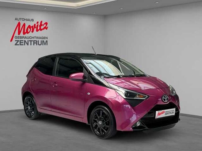 Toyota Aygo 1.0 x Final Navi Rückfahrkam. Tempomat