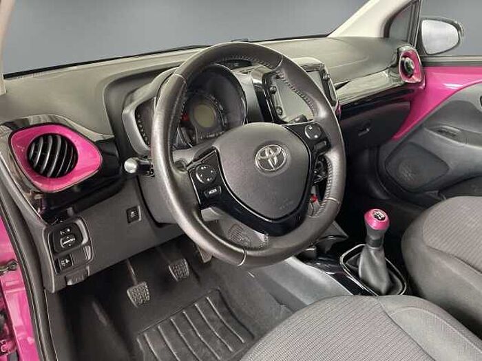 Toyota Aygo 1.0 x Final Navi Rückfahrkam. Tempomat