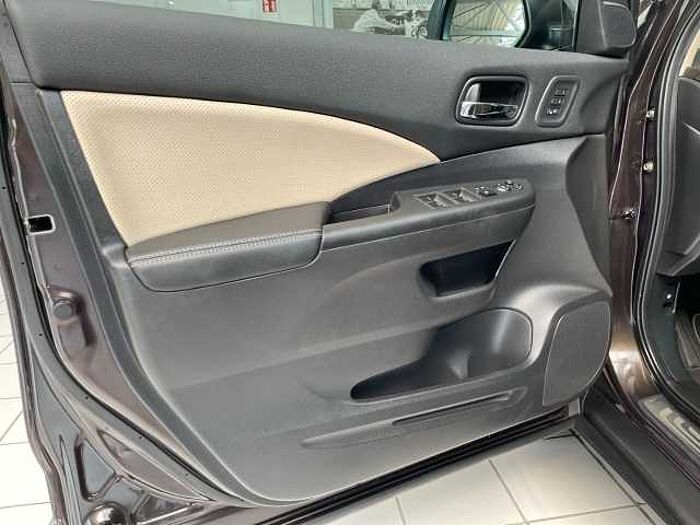 Honda CR-V 2.0 Executive Aut.  4WD *AHK*AUT*PANO*