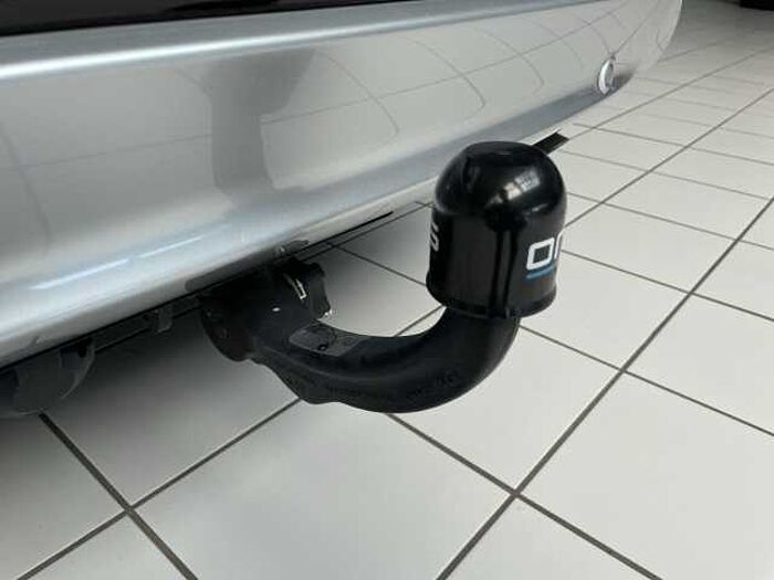 Honda CR-V 2.0 Executive Aut.  4WD *AHK*AUT*PANO*