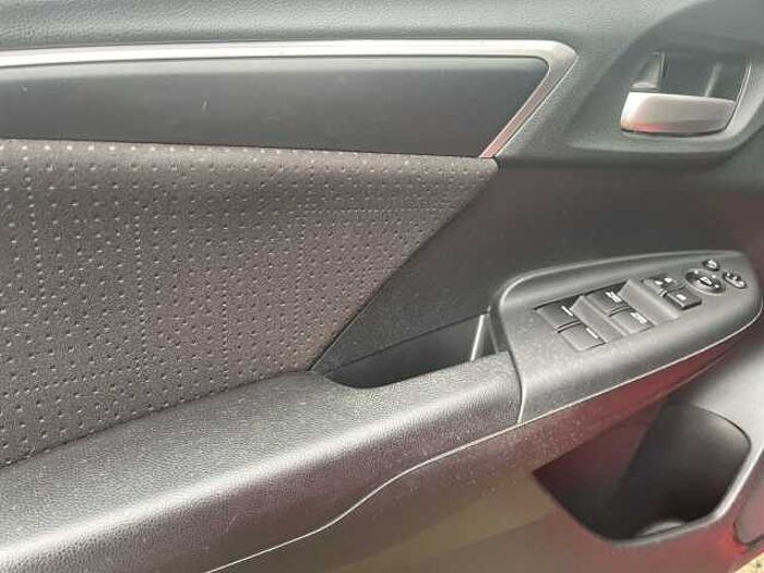 Honda Jazz 1.3 Elegance *SMART KEY*NAVIGATION*