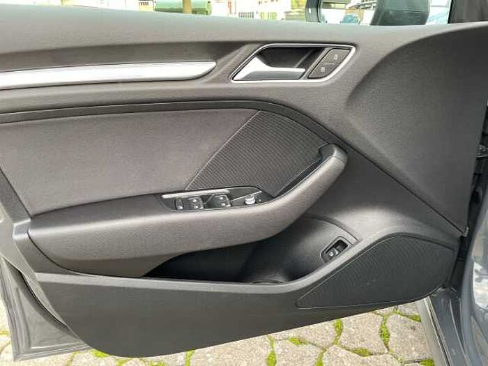 Audi A3 Sportback 40 e-tron sport *SCHWENKBARE AHK!*