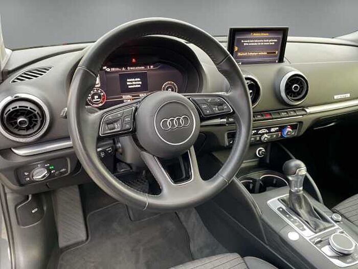 Audi A3 Sportback 40 e-tron sport *SCHWENKBARE AHK!*