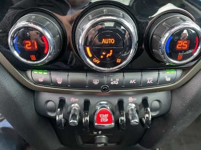 MINI Cooper Countryman 1.5 *NAVI*CARPLAY*PANO! *