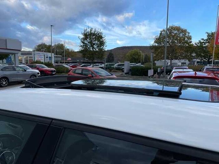 MINI Cooper Countryman 1.5 *NAVI*CARPLAY*PANO! *