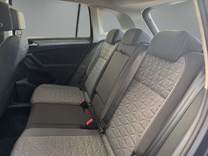 Volkswagen Tiguan 1.5 TSI Life DSG Aut. *NAVI*CARPLAY*