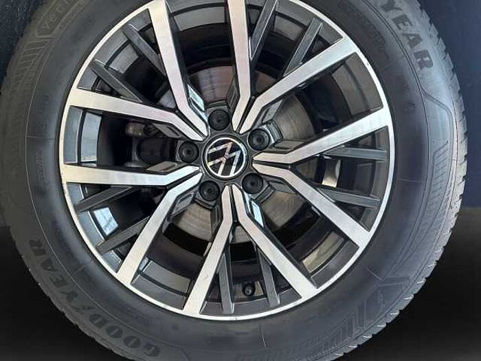 Volkswagen Tiguan 1.5 TSI Life DSG Aut. *NAVI*CARPLAY*