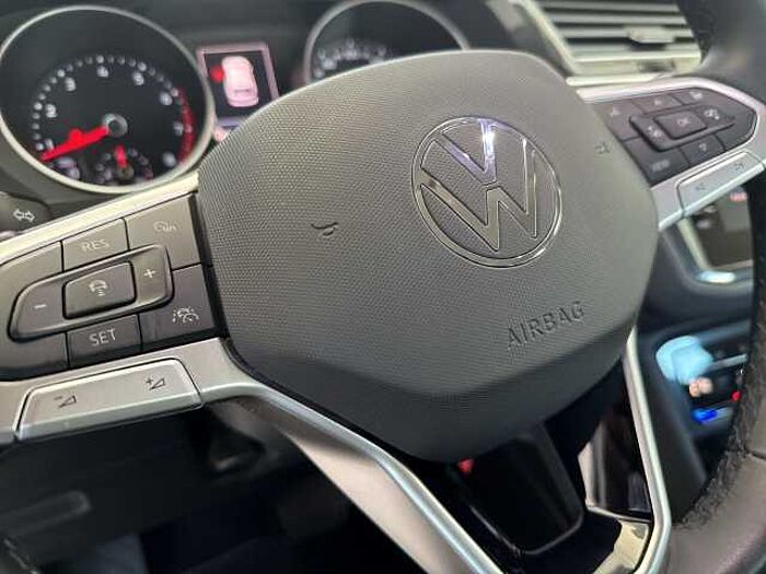 Volkswagen Tiguan 1.5 TSI Life DSG Aut. *NAVI*CARPLAY*