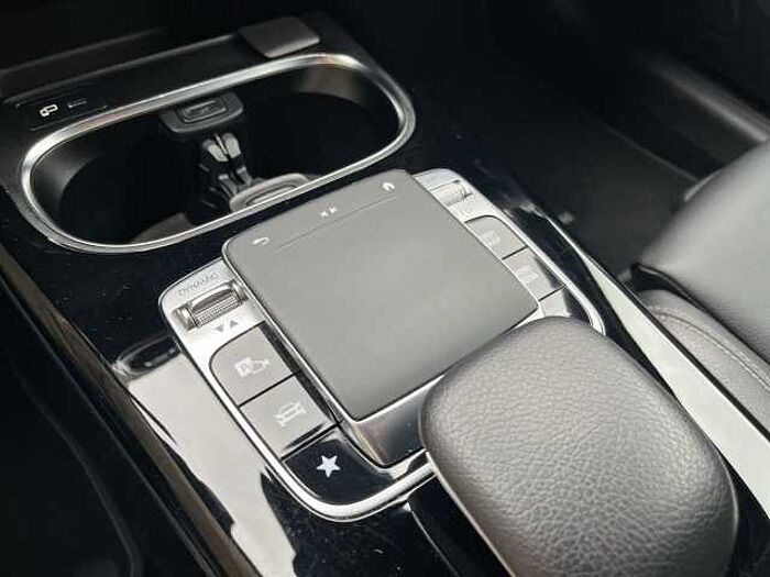 Mercedes-Benz A 250 Progressive *MBUX*LED LICHT*