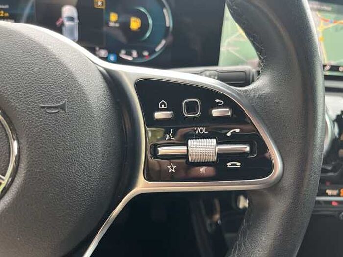 Mercedes-Benz A 250 Progressive *MBUX*LED LICHT*