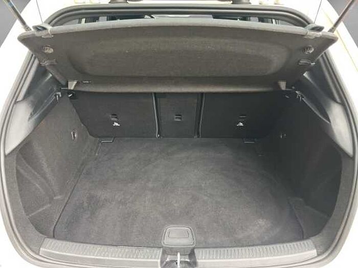 Mercedes-Benz A 250 Progressive *MBUX*LED LICHT*