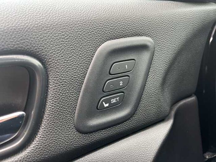 Honda CR-V 2.0 Executive 4WD Aut. *LEDER*PANO*AUT*