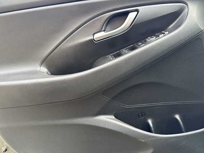 Hyundai i30 Kombi 1.5 T-GDI Trend DCT Aut.