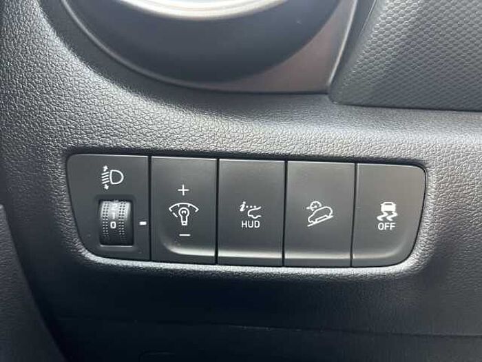 Hyundai KONA 1.6 TGDI Prime 2WD *MIT PANORAMADACH*