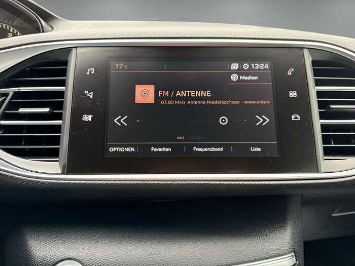 Peugeot 308 1.2 Allure *LED SCHEINWERFER!*