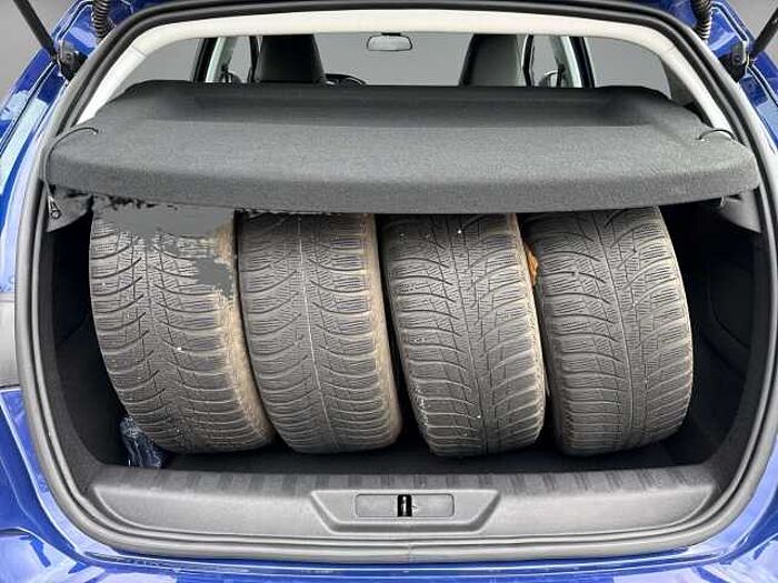 Peugeot 308 1.2 Allure *LED SCHEINWERFER!*