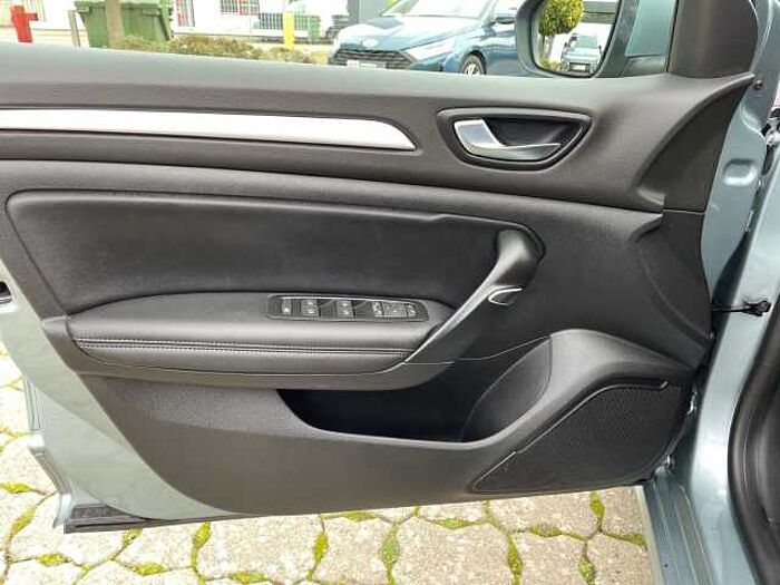 Renault Megane 1.6 E-TECH Intens Plug in *AHK ABNEHMBAR! *