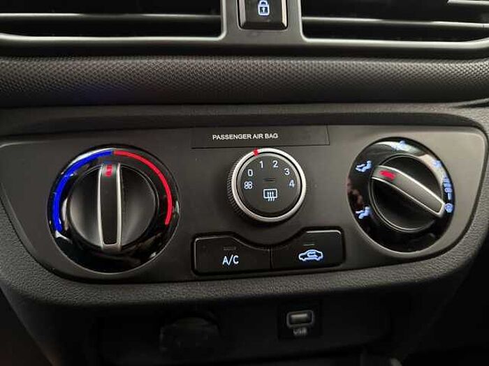 Hyundai i10 1.0 Edition 30 *ALLWETTER*WENIG KM! *