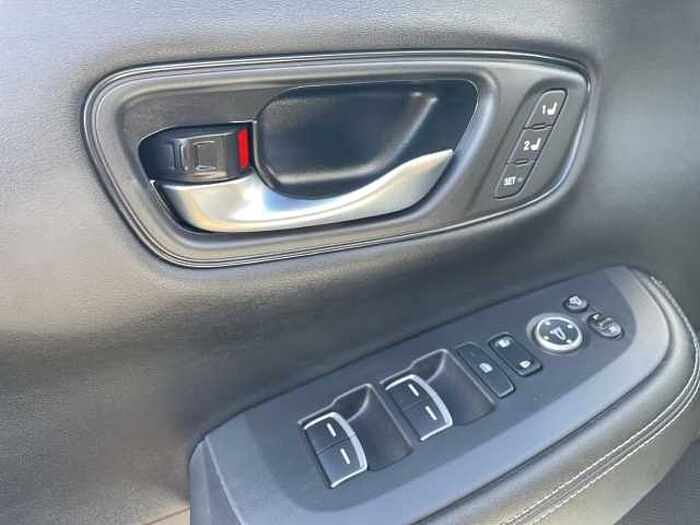 Honda ZR-V Hybrid 2.0 e HEV Advance *MIT WENIG KM!*