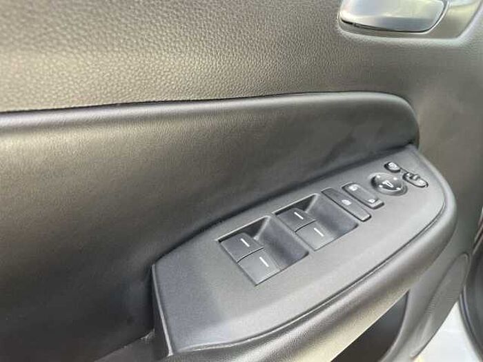 Honda Jazz 1.5i-MMD Hybrid Executive *NAVI*LED*CARPLAY! *