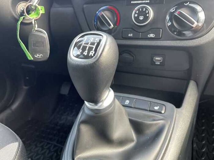 Hyundai i10 1.0 Edition 30 *MIT ALLWETTER! *