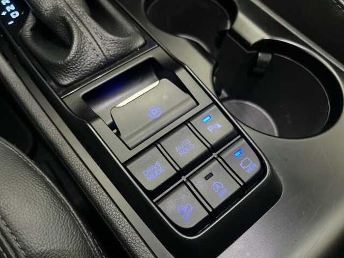 Hyundai TUCSON 2.0 CRDi Premium 4WD Aut. *PANO*TOTWINKEL*