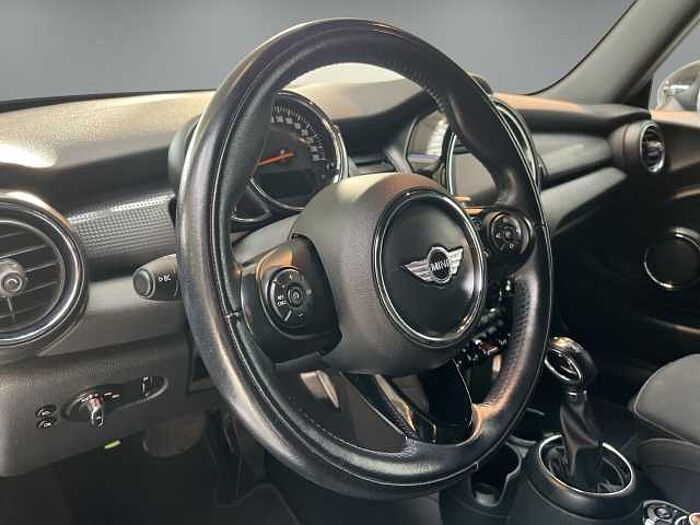 MINI Cooper 1.5 Works Look Aut. *AUT*NAVI & MEHR! *