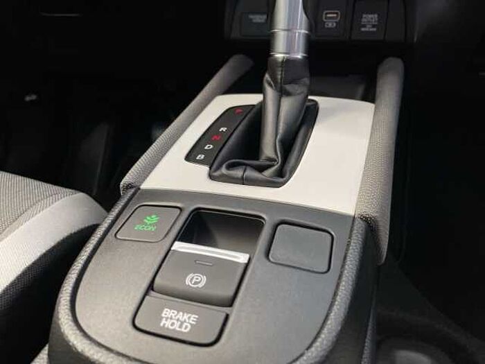 Honda Jazz 1.5 i-MMD Hybrid Executive Crosstar *RFK*SitzHZ*UVM!*