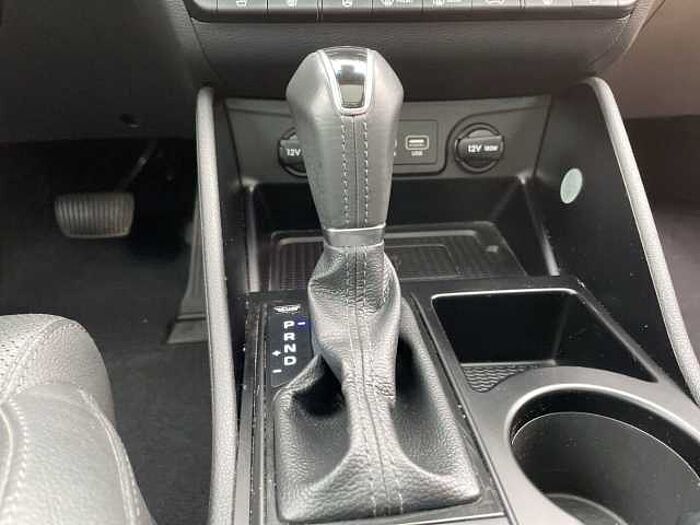 Hyundai TUCSON 1.6 TGDI Premium 4WD Aut. *LEDER*NAVI*LED*