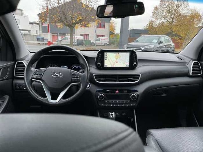 Hyundai TUCSON 1.6 TGDI Premium 4WD Aut. *LEDER*NAVI*LED*