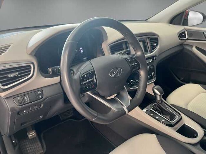Hyundai IONIQ GDI 1.6 Trend Hybrid Aut.