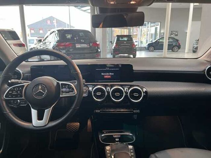 Mercedes-Benz A 250 e Style *AHK SCHWENKBAR & MEHR!*